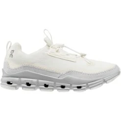 On Running Cloudaway Shoe - Women's -On Running UNDGLA