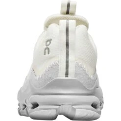 On Running Cloudaway Shoe - Women's -On Running UNDGLA D2