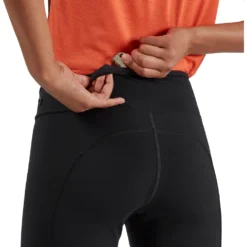 On Running On Active Shorts Women - Black 15 On Running On Active Shorts Women - Black -On Running on active shorts women black 8 1046314