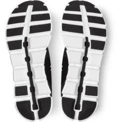 On Running On Cloud 5 Shoes - Black & White -On Running on cloud 5 running shoe black white 3 1143386