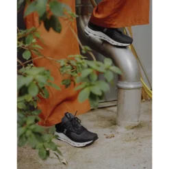 On Running On Cloudnova Women Sneaker - Phantom & White -On Running on cloudnova women sneaker phantom white 7 1392199