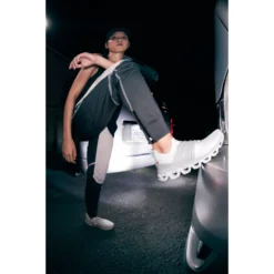 On Running On Cloudswift 3 Women Running Shoe - White & Frost -On Running on cloudswift 3 women running shoe white frost 2 1471228