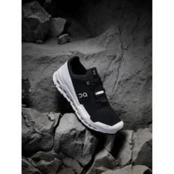 On Running On Cloudultra Women Trailrunning Shoe - Black & White -On Running on cloudultra women running shoe black white 7 952564