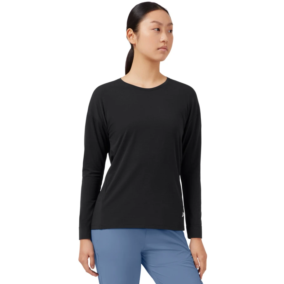 On Running On Comfort Long-T Women Long Sleeve Running Shirt - Black 1 On Running On Comfort Long-T Women Long Sleeve Running Shirt - Black