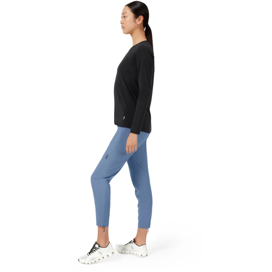 On Running On Comfort Long-T Women Long Sleeve Running Shirt - Black 2 On Running On Comfort Long-T Women Long Sleeve Running Shirt - Black - Image 2