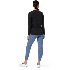 On Running On Comfort Long-T Women Long Sleeve Running Shirt - Black 8 On Running On Comfort Long-T Women Long Sleeve Running Shirt - Black -On Running on comfort long t women long sleeve running shirt black 4 948953