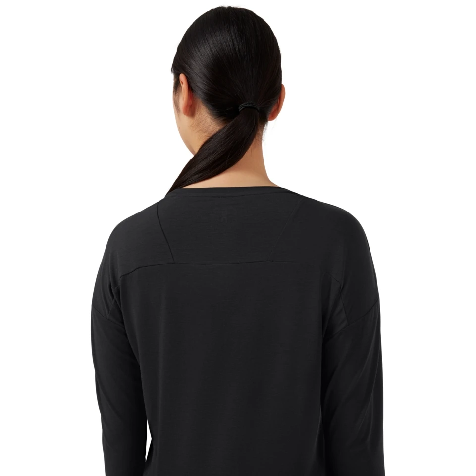 On Running On Comfort Long-T Women Long Sleeve Running Shirt - Black 5 On Running On Comfort Long-T Women Long Sleeve Running Shirt - Black - Image 5