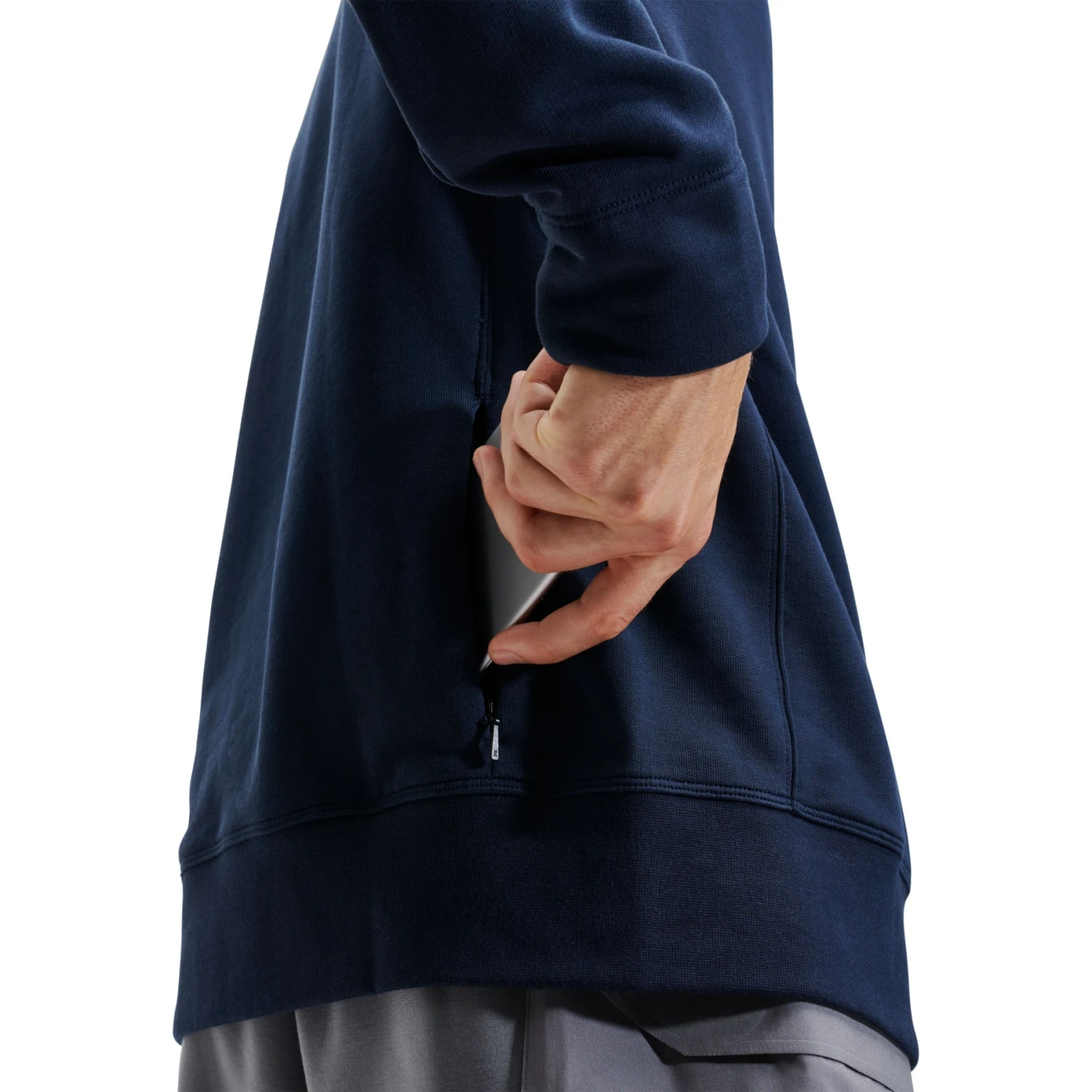 On Running On Crew Neck Sweatshirt - Navy 5 On Running On Crew Neck Sweatshirt - Navy - Image 5