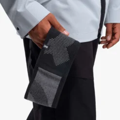 On Running On Explorer Merino Headband - Rock & Black 11 On Running On Explorer Merino Headband - Rock & Black -On Running on explorer merino headband rock black 5 1336999