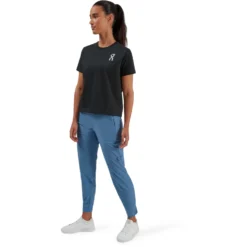 On Running On Graphic-T Women T-Shirt - Black -On Running on graphic t women t shirt black 3 1057121