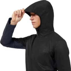 On Running On Insulator Jacket - Black & Navy -On Running on insulator jacket black navy 6 949974