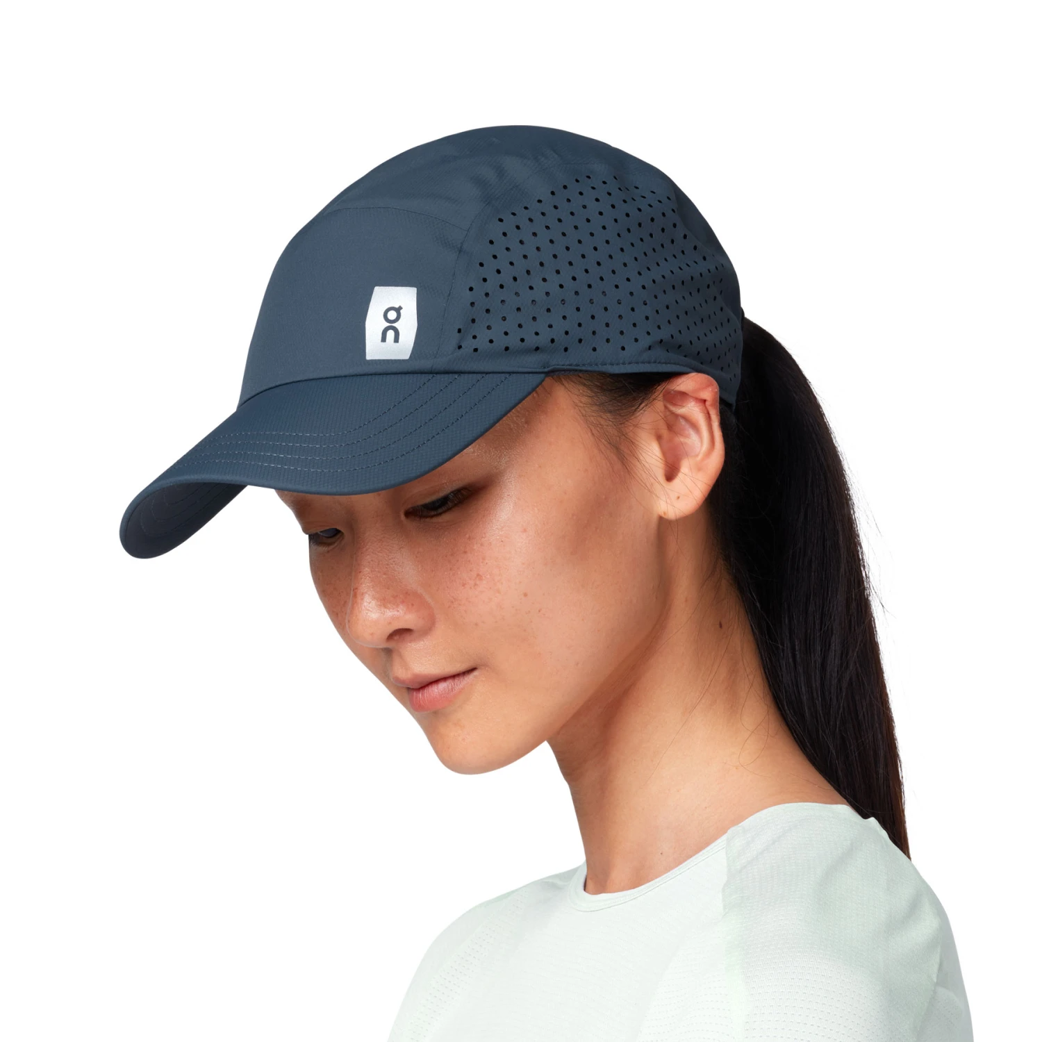 On Running On Lightweight Cap - Navy 2 On Running On Lightweight Cap - Navy - Image 2