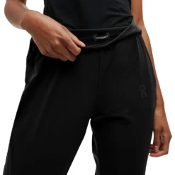 On Running On Lightweight Pants Women - Black -On Running on lightweight pants women black 6 1151382