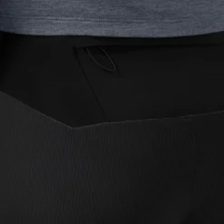 On Running On Lightweight Shorts - Dark & Black -On Running on lightweight shorts dark black 7 950082