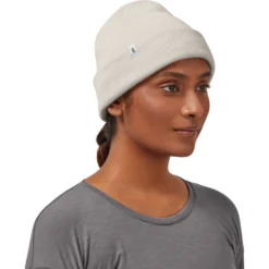 On Running On Merino Beanie - White 10 On Running On Merino Beanie - White -On Running on merino beanie white 2 991890
