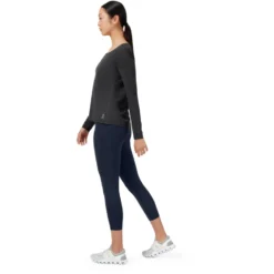 On Running On Performance Long-T Running Shirt Women - Black 8 On Running On Performance Long-T Running Shirt Women - Black -On Running on performance long t women long sleeve running shirt black 3 948937