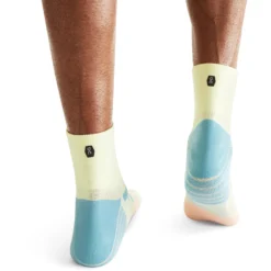 On Running On Performance Mid Sock Men - Hay & Rose -On Running on performance mid sock men hay rose 3 1531790