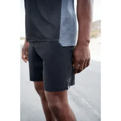 On Running On Hybrid Shorts Men - Black -On Running on performance t running shirt black dark 7 949716