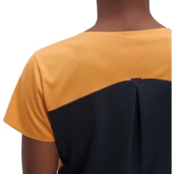 On Running On Performance-T Women Running Shirt - Mango & Black 12 On Running On Performance-T Women Running Shirt - Mango & Black -On Running on performance t women running shirt mango black 7 1297121