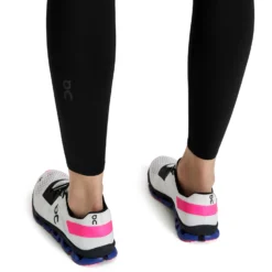 On Running On Performance Tights Women - Black -On Running on performance tights women black 6 1430882