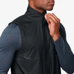 On Running On Weather Vest - Black -On Running on running weather vest black 06 858830