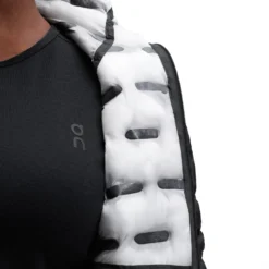 On Running On Switch Jacket Women - Black & White -On Running on switch jacket women black white 7 1300805