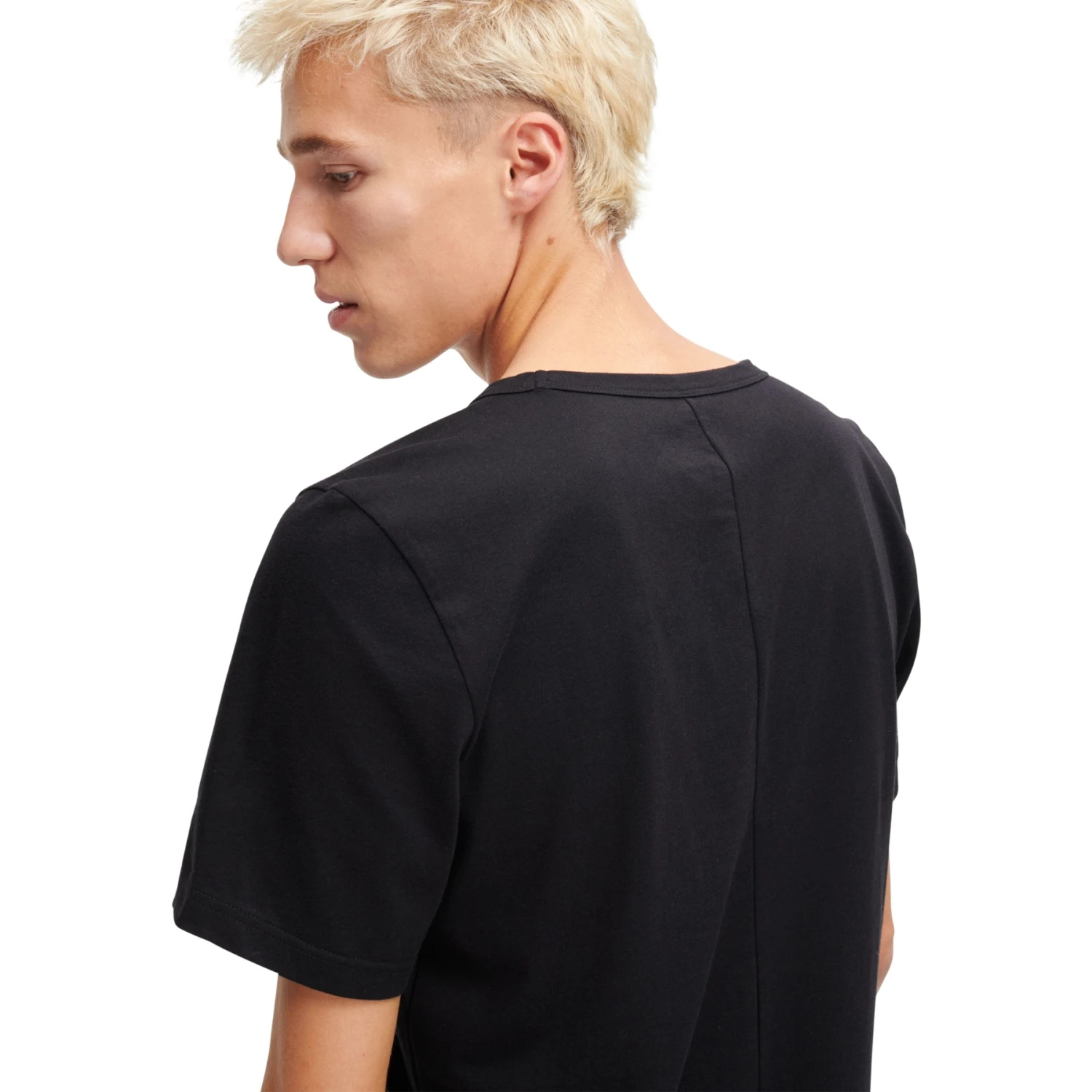 On Running On T Shirt - Black 4 On Running On T Shirt - Black - Image 4