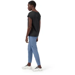 On Running On T Women T-Shirt - Black -On Running on t women running shirt black 3 948888