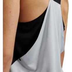 On Running On Tank-T Women Running Shirt - Black & Glacier -On Running on tank t women running shirt black glacier 6 1153708