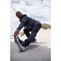 On Running On Track Pants - Dark & Black -On Running on track pants dark black 3 950225