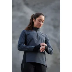 On Running On Trail Breaker Women Long Sleeve Running Shirt - Dark & Black -On Running on trail breaker women long sleeve running shirt dark black 9 949089