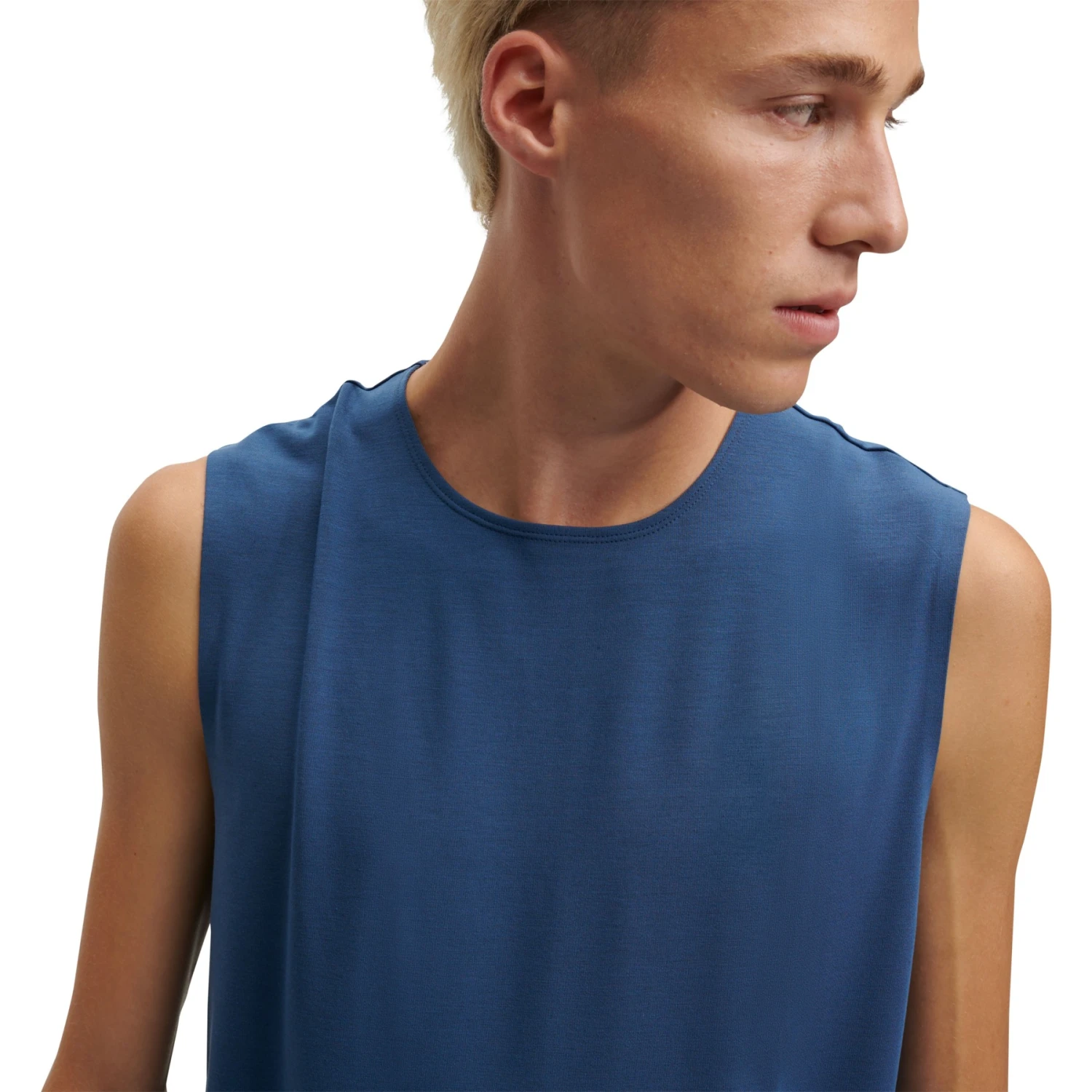 On Running On Training Tank - Denim 5 On Running On Training Tank - Denim - Image 5