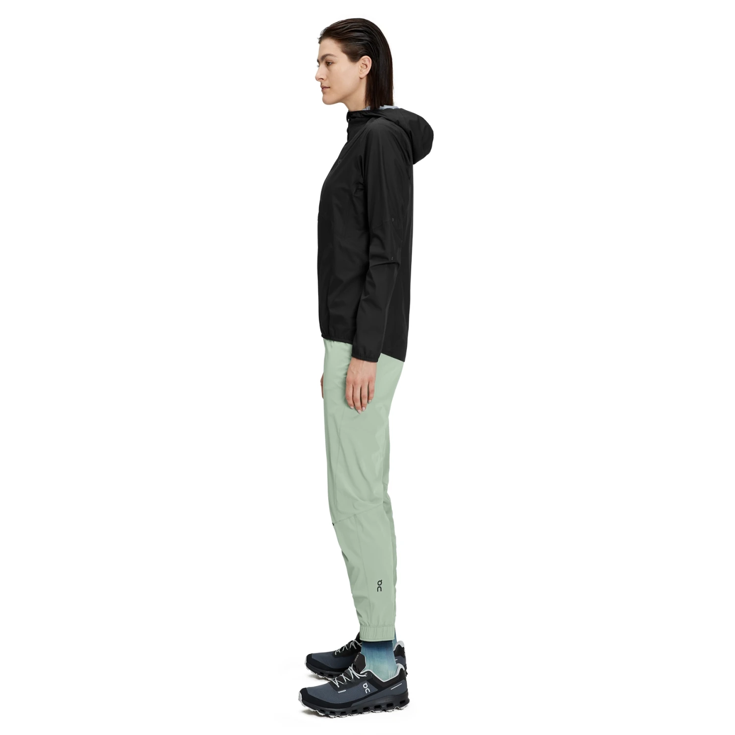 On Running On Waterproof Anorak Women - Black 2 On Running On Waterproof Anorak Women - Black - Image 2