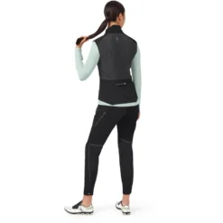 On Running On Weather Vest Women - Black -On Running on weather vest women black 4 949078